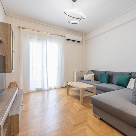 شقة Stylish 2 Bd Urban Retreat Near Panormou Metro أثينا المظهر الخارجي الصورة