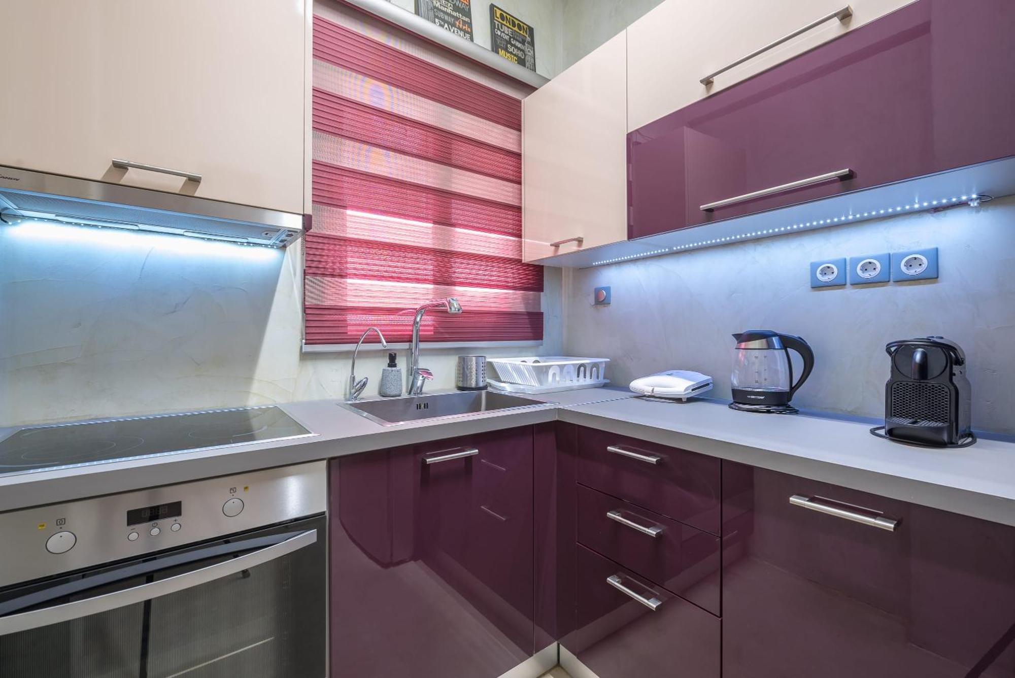 شقة Stylish 2 Bd Urban Retreat Near Panormou Metro أثينا المظهر الخارجي الصورة